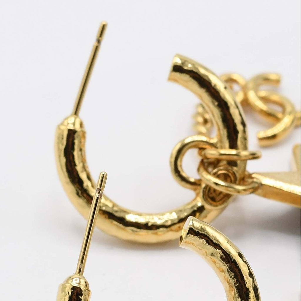 Chanel Earrings Star 24C CC Logo Gold — view 5