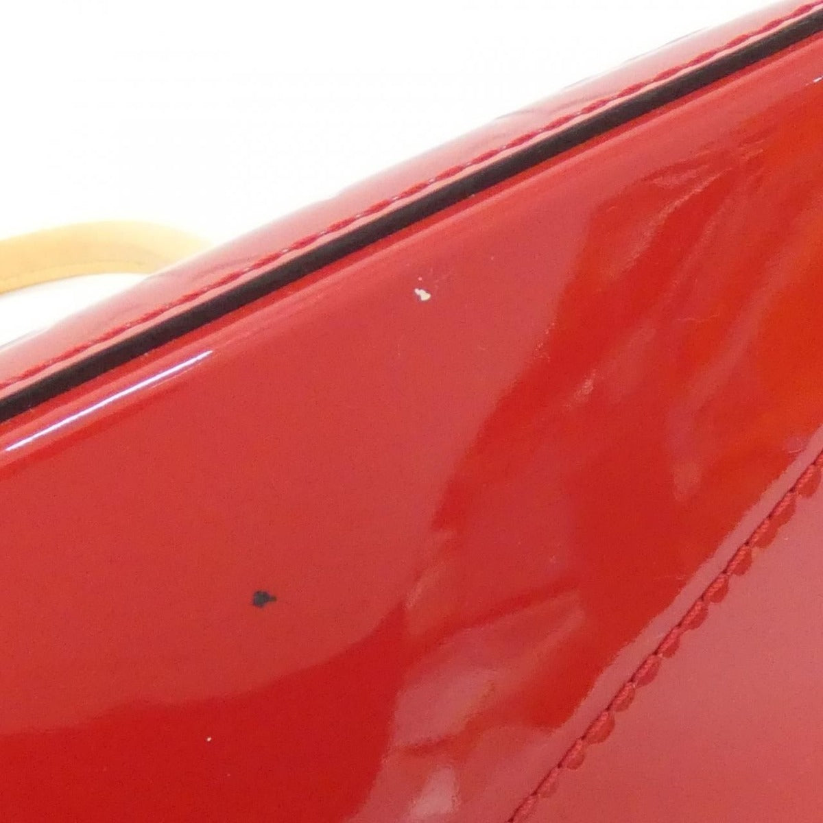 Louis Vuitton Vernis Montebello MM Bag — view 3