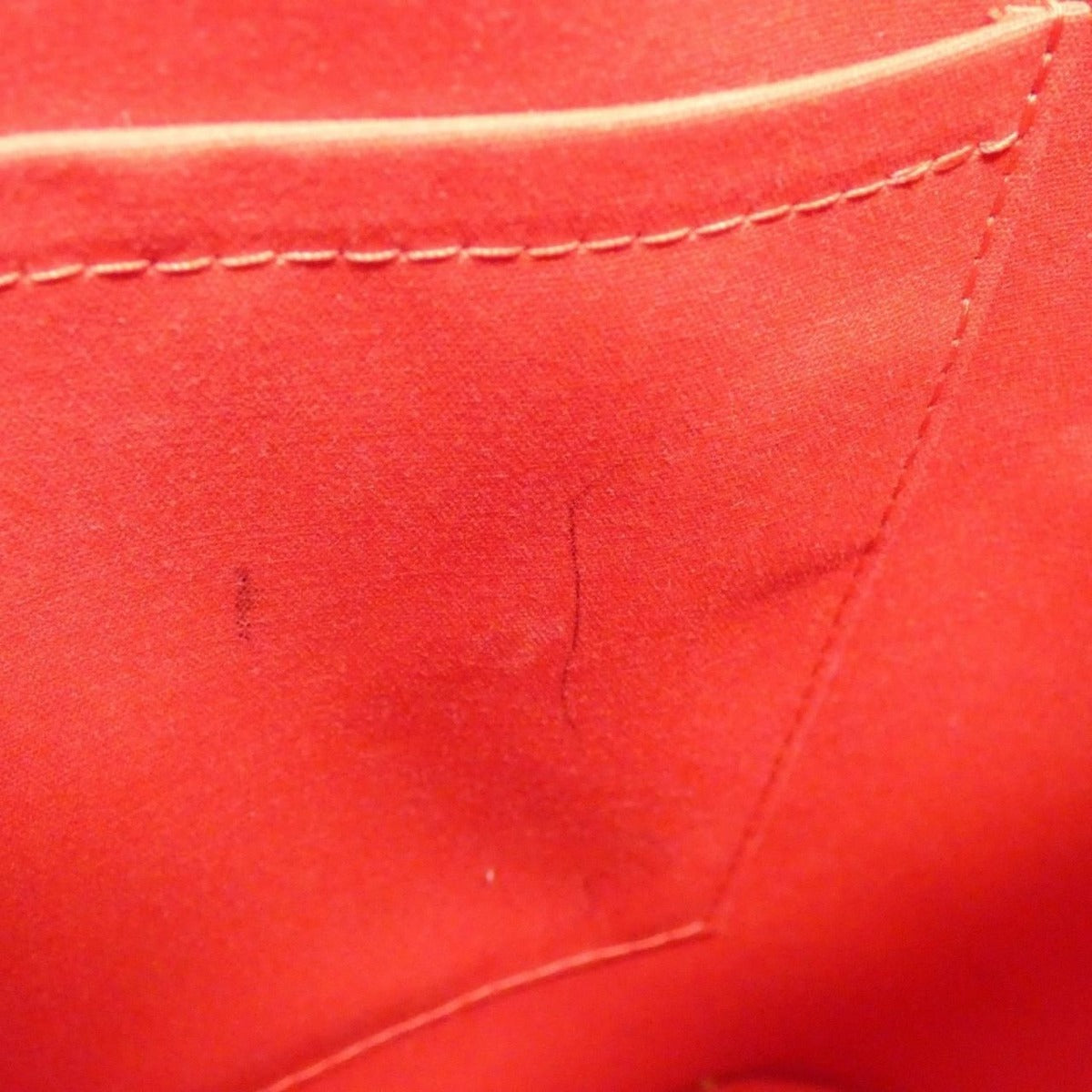Louis Vuitton Vernis Montebello MM Bag — view 8