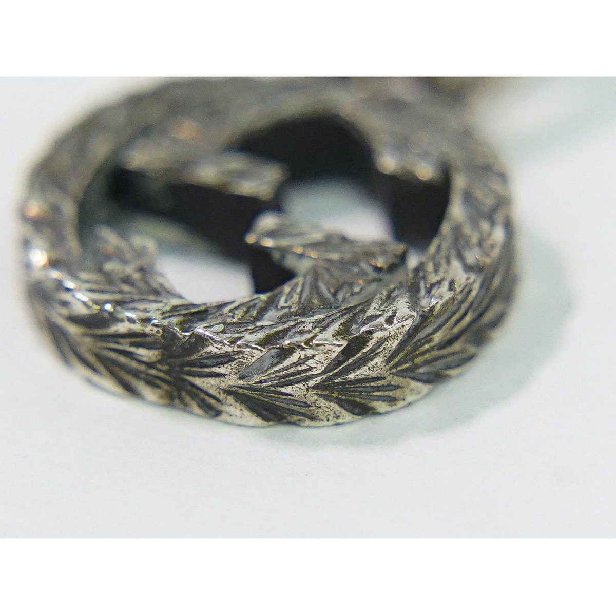 Gucci Icon Interlocking Pendant Top Pen Top Silver — view 2