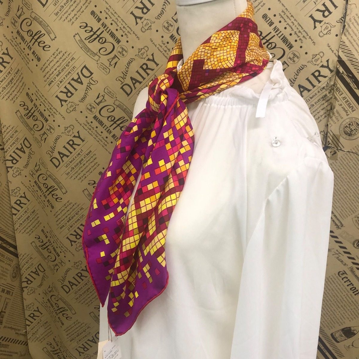 Hermes Scarf Carre 90 Silk Mosaique 24 Horse Pattern — view 4