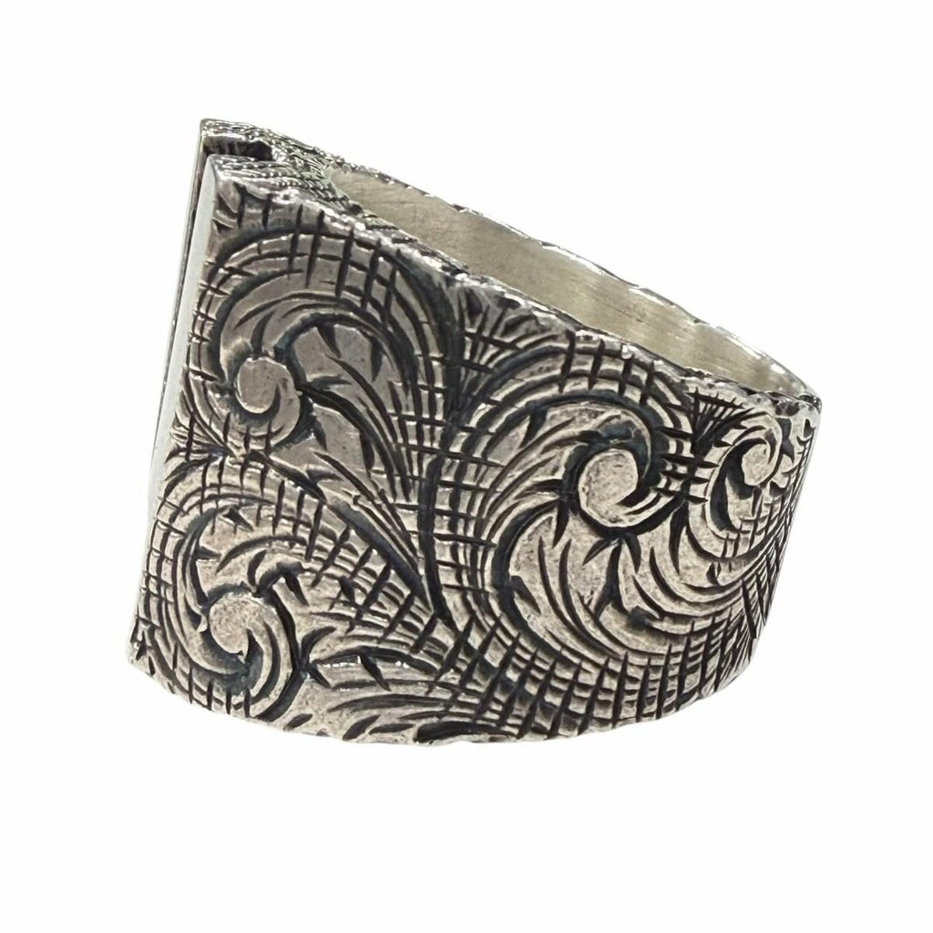 Gucci Arabesque Alphabet Letter Ring Silver-l Weight — view 2