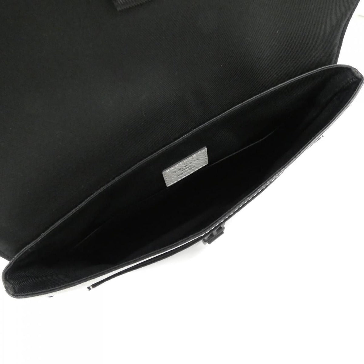 Louis Vuitton Taiga Llama Flap Shoulder Bag — view 6