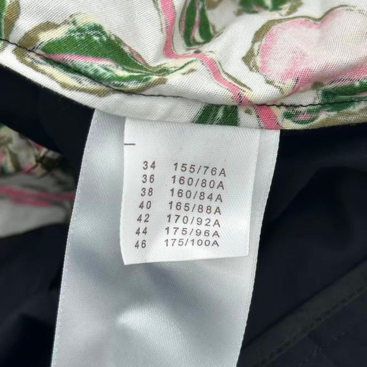 Louis Vuitton Set Top Scarf Floral Pattern — view 9