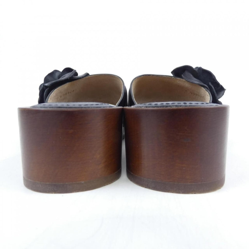 Chanel Clogs Sandals Calfskin Black — view 5