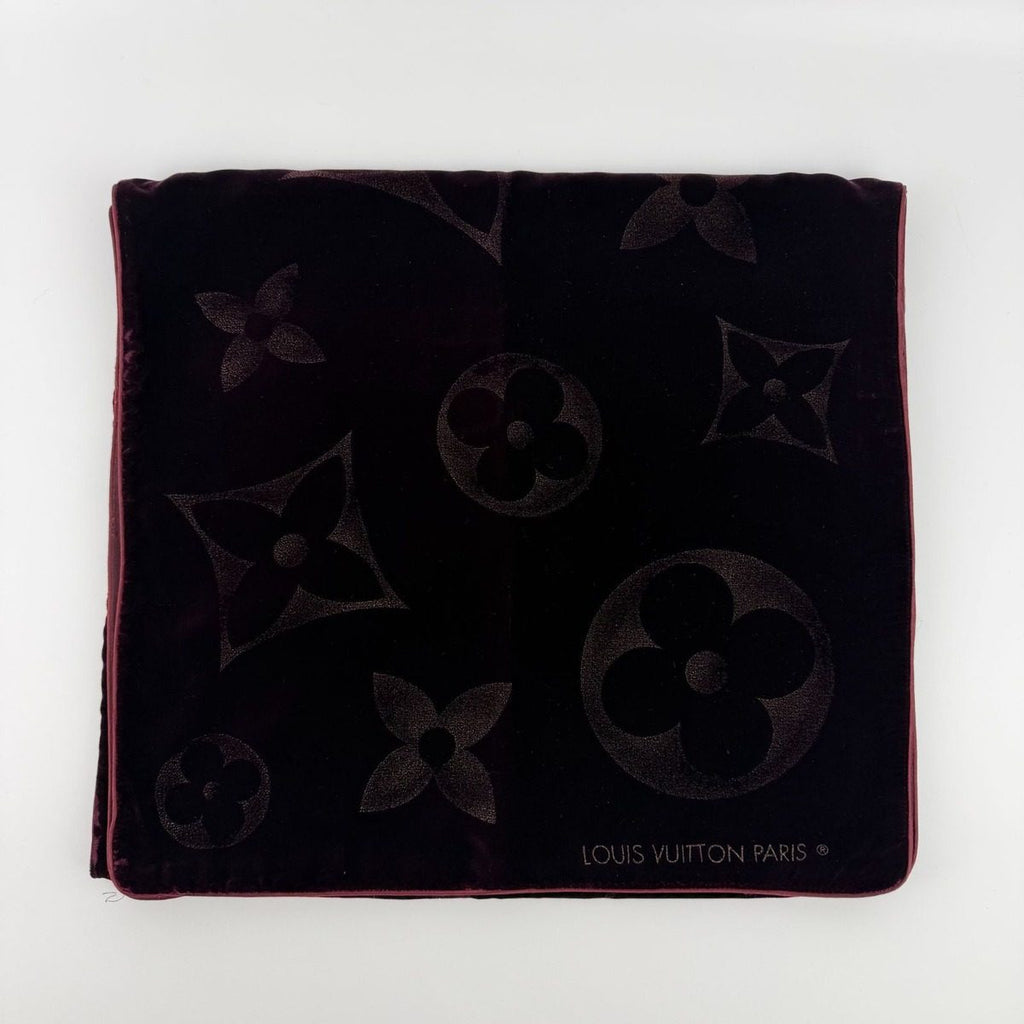 Louis Vuitton Echarpe Velvet Shawl Rayon Silk Gold Vintage Scarf — view 3