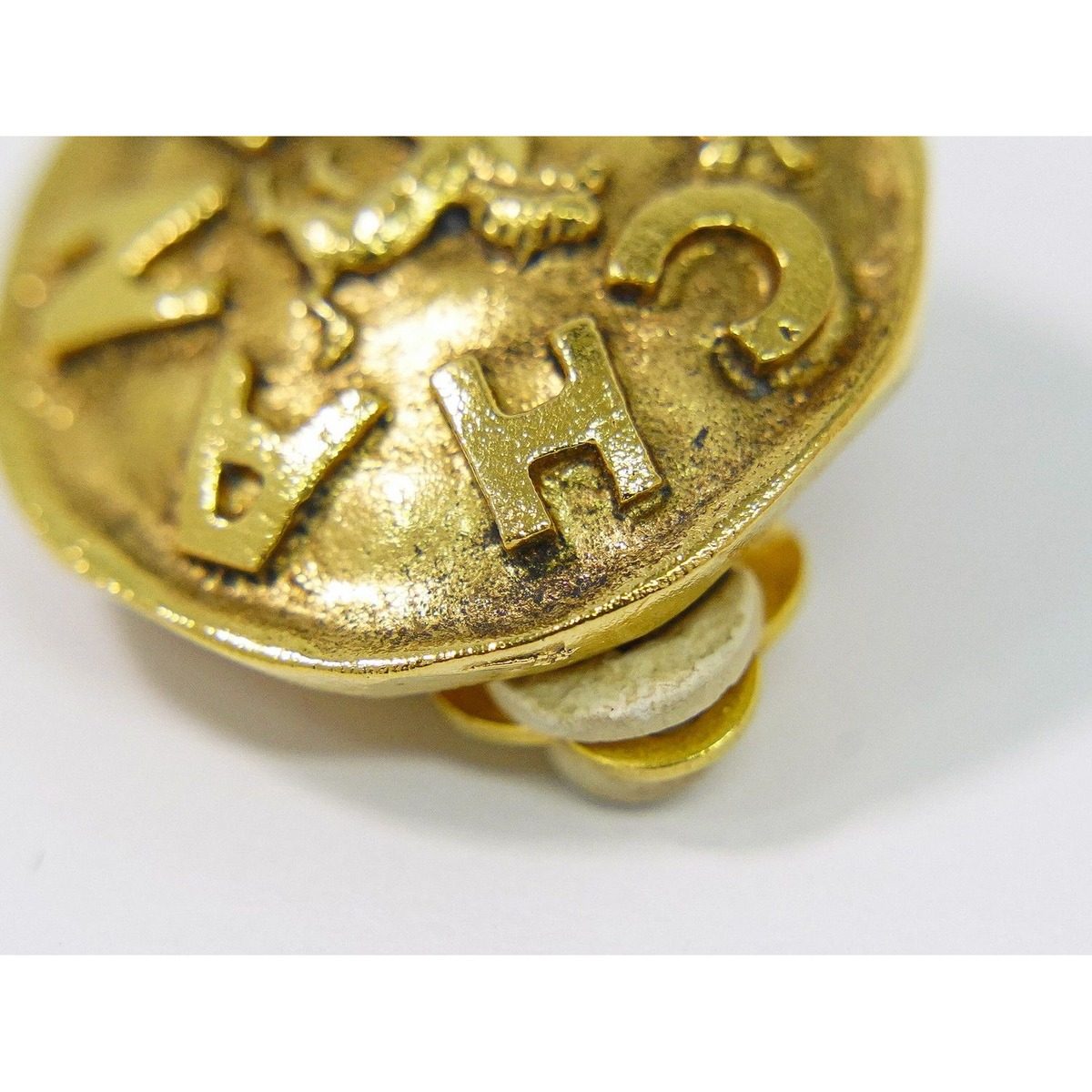 Chanel Logo Lion Motif Earrings Gold Plated — view 5