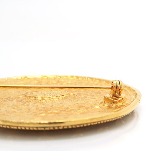 Chanel Brooch 1169 Vintage GP Round Lion — view 7