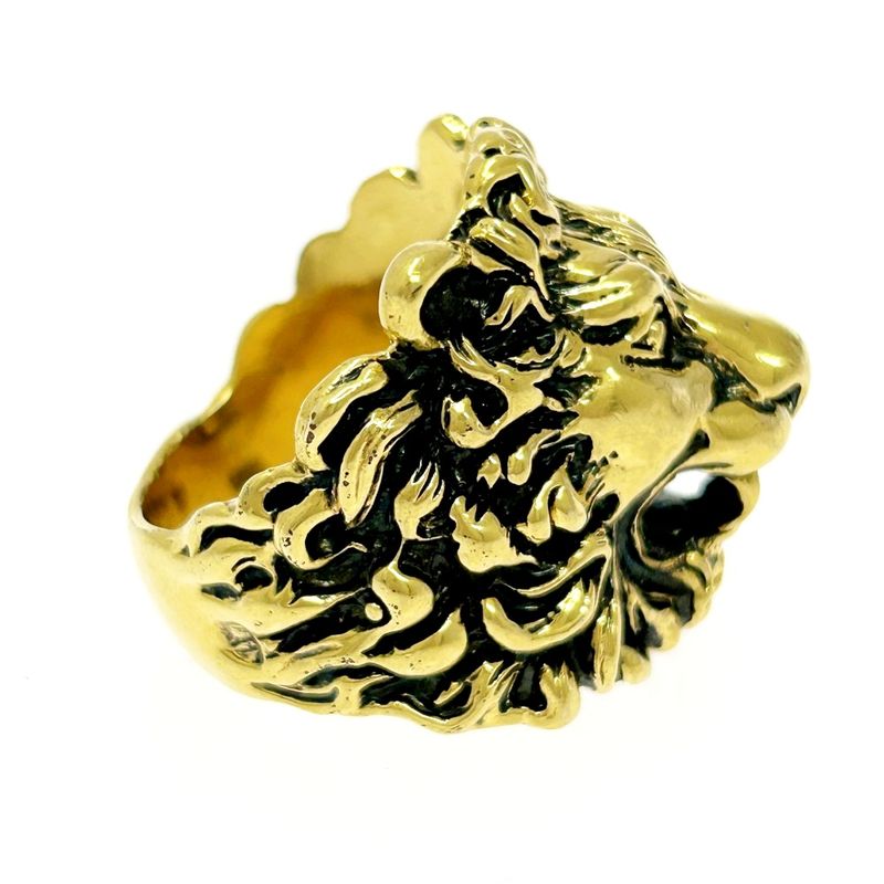 Gucci GP Lion Head Ring Gold — view 5