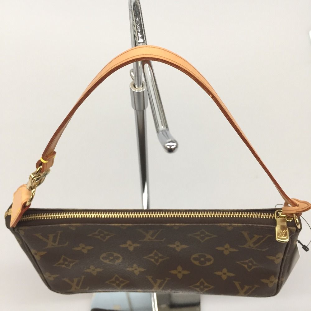 Louis Vuitton Pouch Monogram Accessoire — view 2