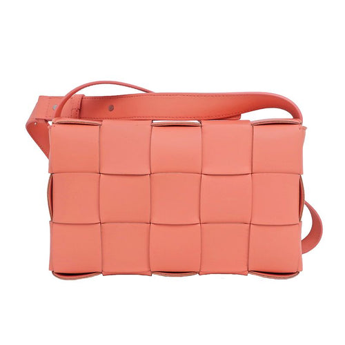 Bottega Veneta Cassette Shoulder Bag Maxi Intrecciato Pink — view 3