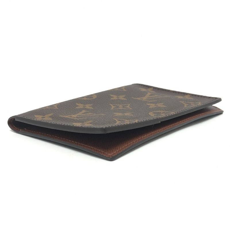Louis Vuitton Passport Case Monogram Couverture NM — view 5