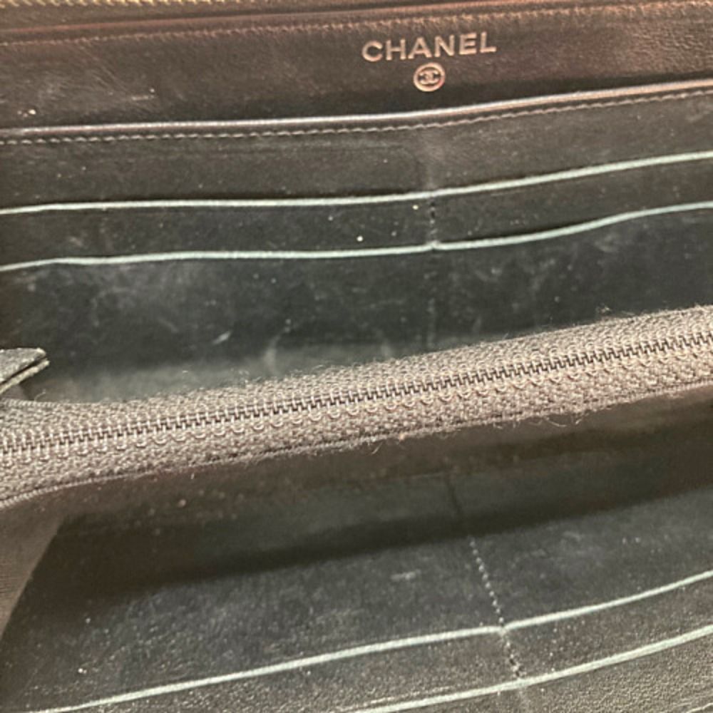 Chanel Quilted Round Zipper Patent Leather Black — view 6