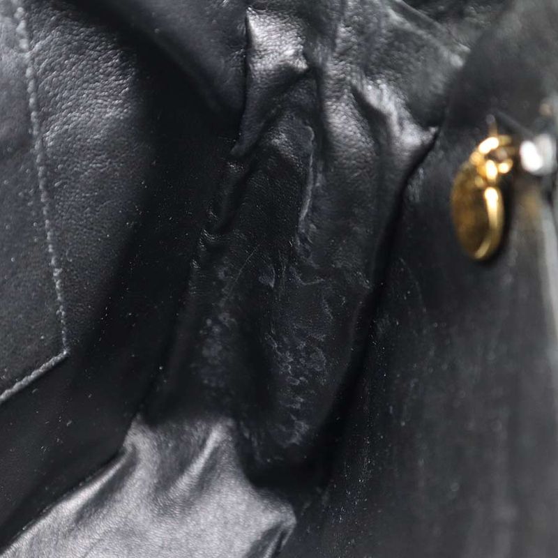 Chanel Shoulder Bag Quilted — view 7