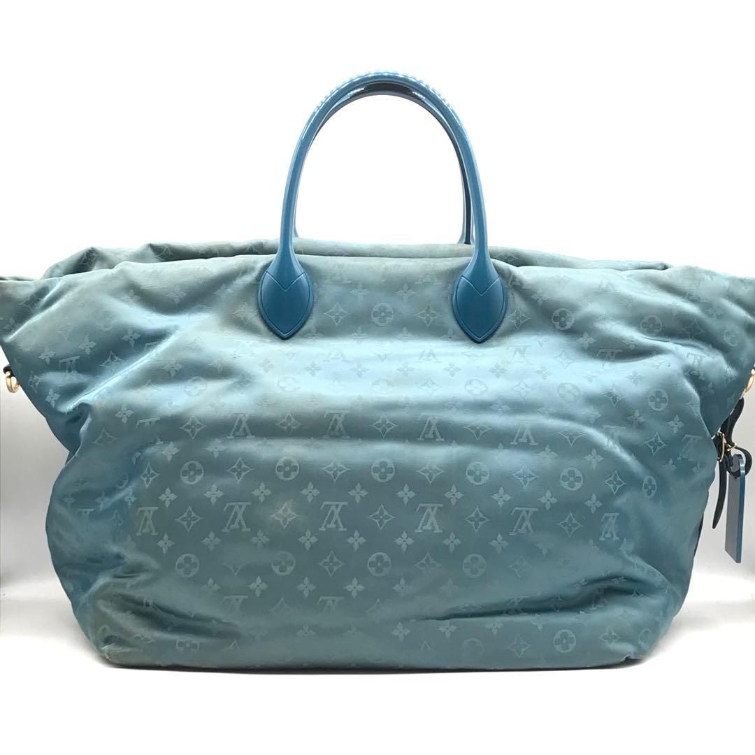 Louis Vuitton Cruise Tote — view 2