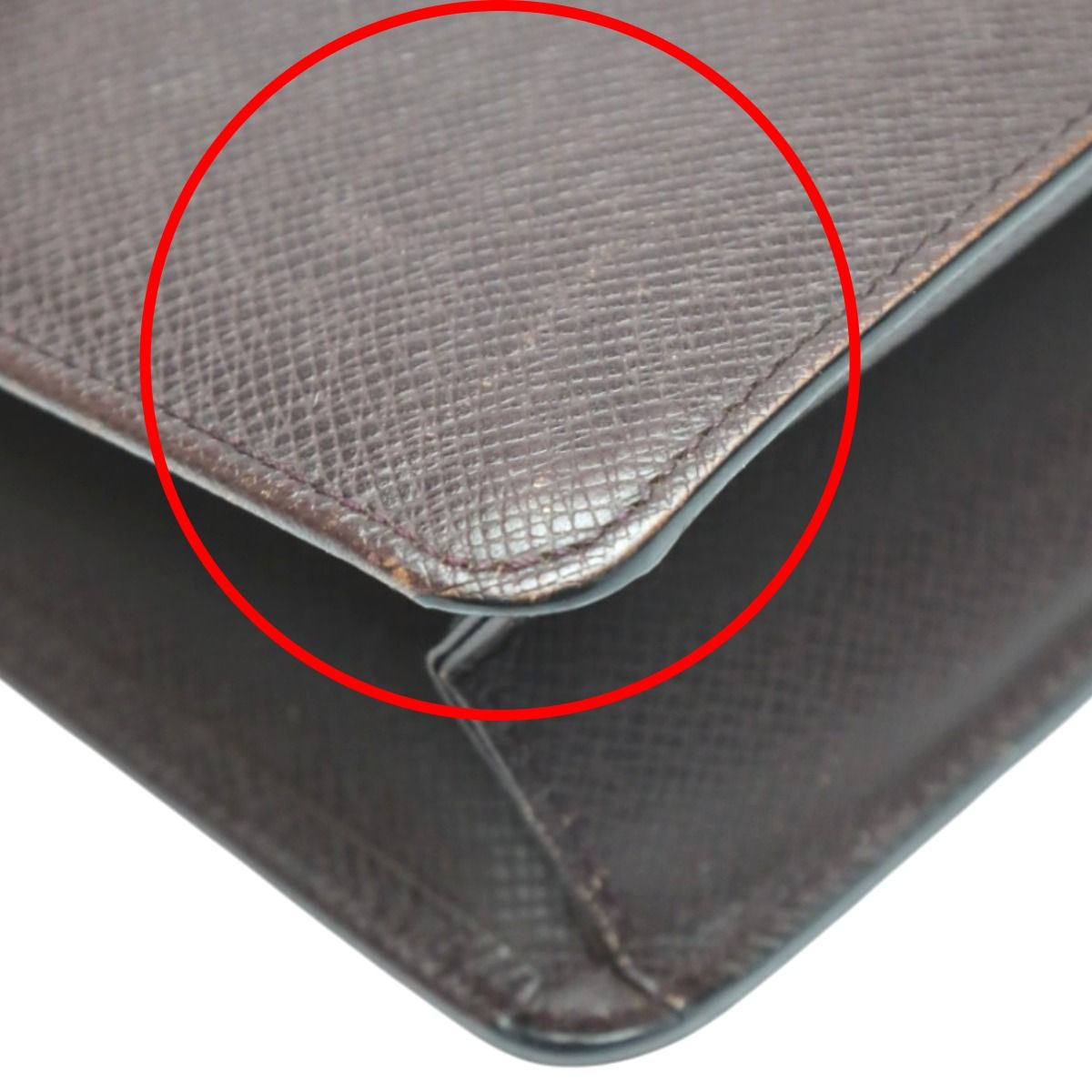 Louis Vuitton Taiga Clutch Bag Clade Second Acajou — view 6