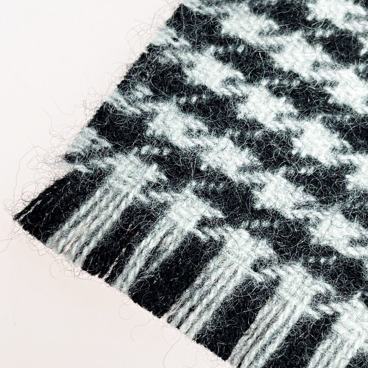 Chanel Stole Black Gingham Check Wool Cashmere — view 6