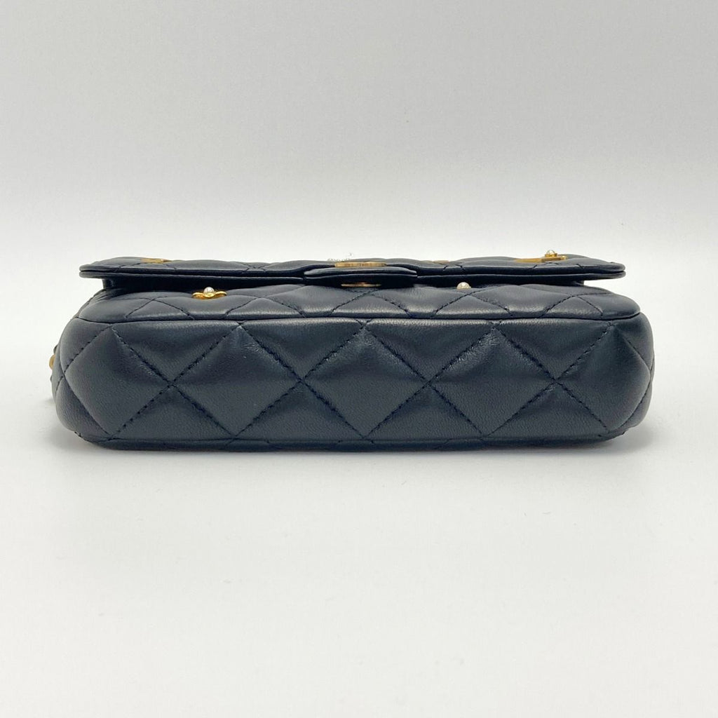 Chanel Quilted Flap Phone Case Ap2096 Black Chain Shoulder Lambskin — view 4