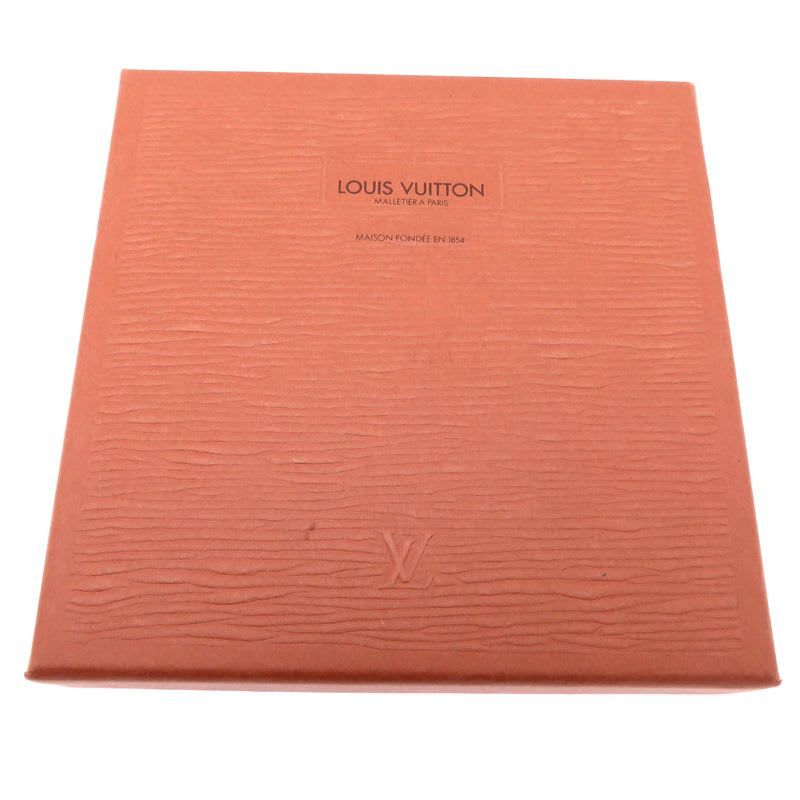 Louis Vuitton — view 8