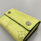 Louis Vuitton Yellow — view 3
