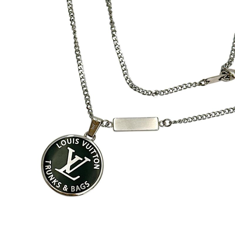 Louis Vuitton Accessory Collier Award Necklace Silver — view 5
