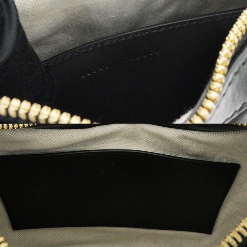 Gucci GG Matelasse Shoulder Bag Black Hand Clutch 3-Way Leather — view 6