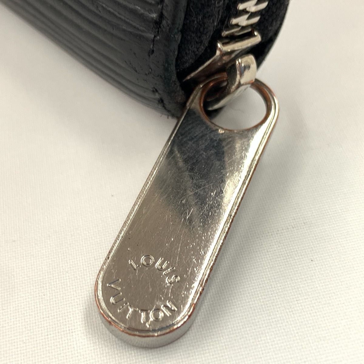 Louis Vuitton Epi Zippy Wallet Round Zipper Long Black — view 3