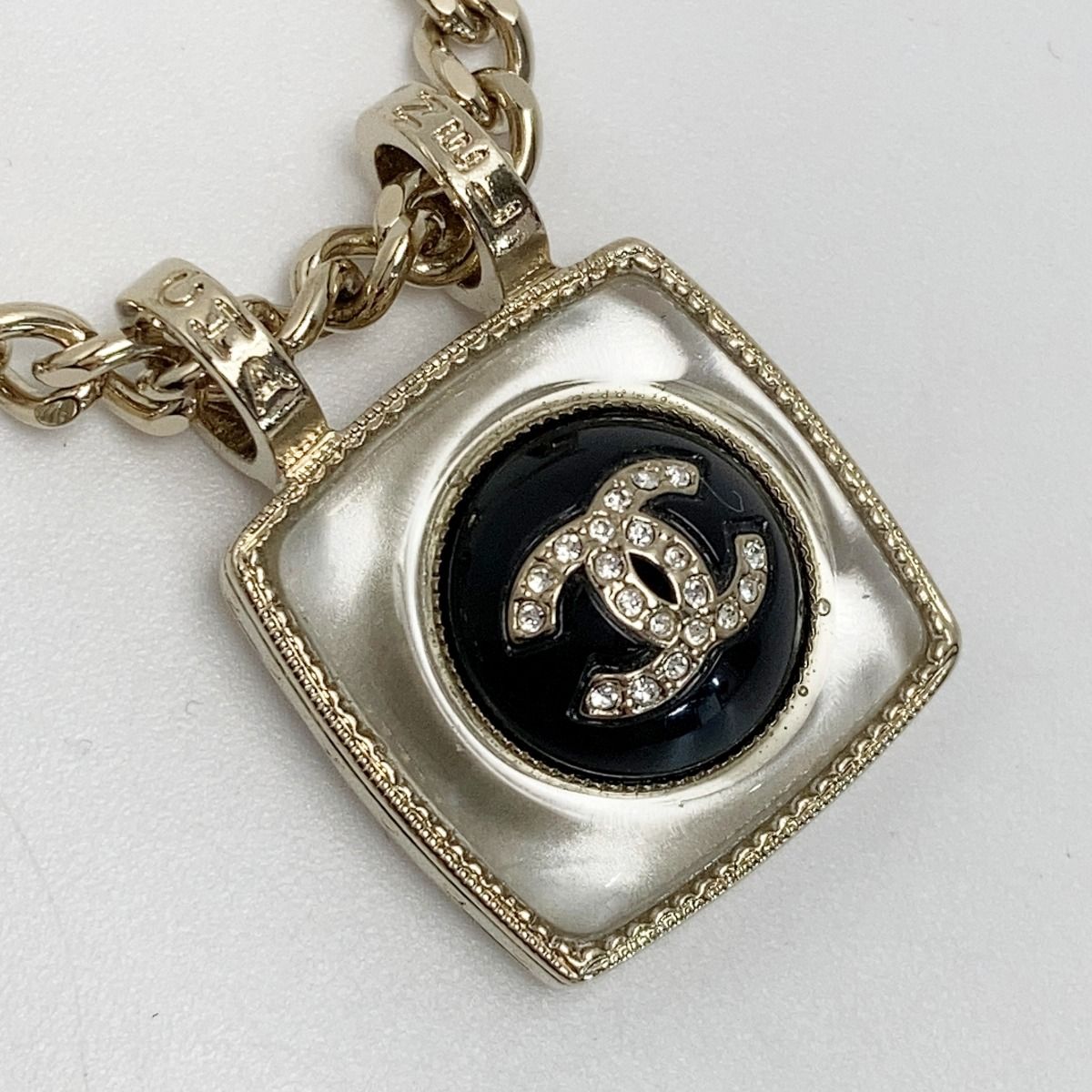 Chanel Coco Mark Lip Charm Necklace A22/c Gold Metal Rhinestone Long — view 6