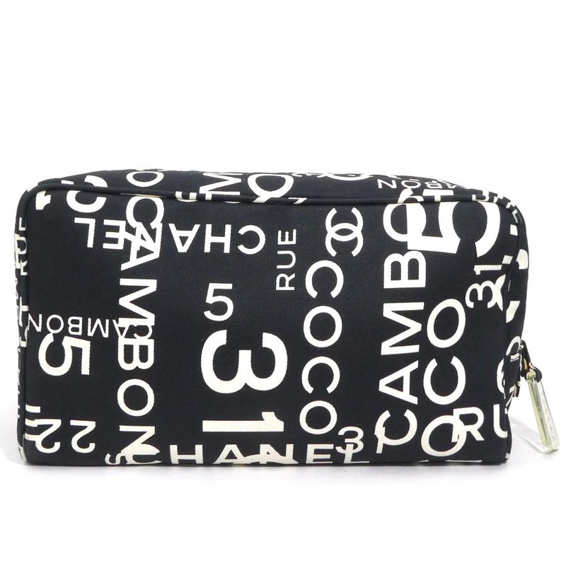 Chanel Pouch Vichy — view 3