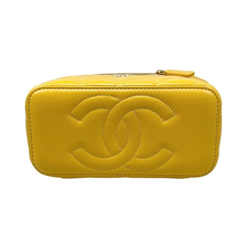 Chanel Shoulder Bag Coco Handle Vanity — view 4