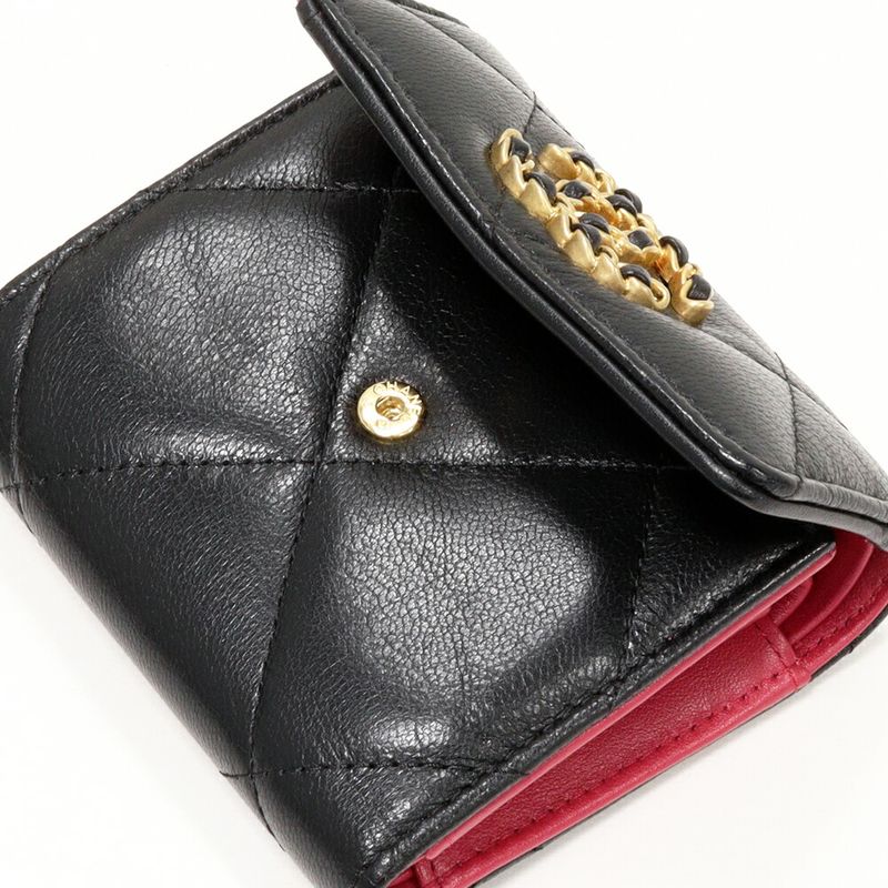 Chanel Trifold Wallet With Coin Purse 19 Small Flap Lambskin — view 5