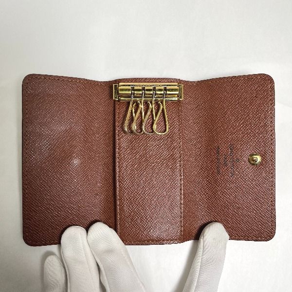 Louis Vuitton Monogram Multicles 4 key Case for Keys — view 6