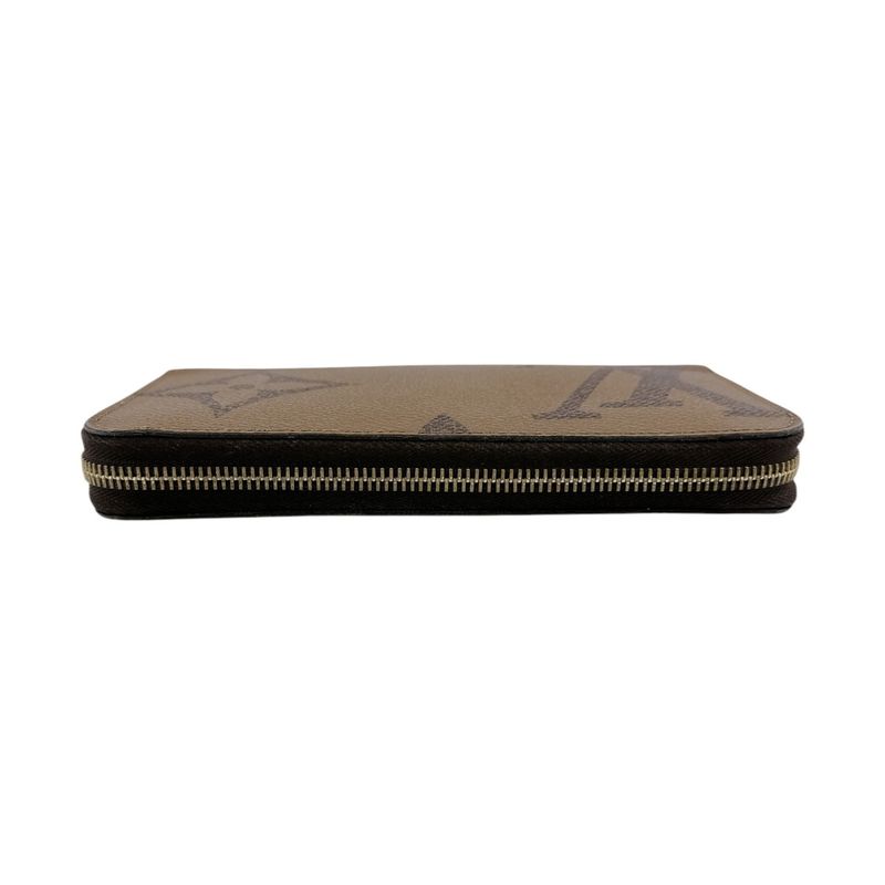 Louis Vuitton Monogram Giant Reverse Zippy Wallet Long — view 3