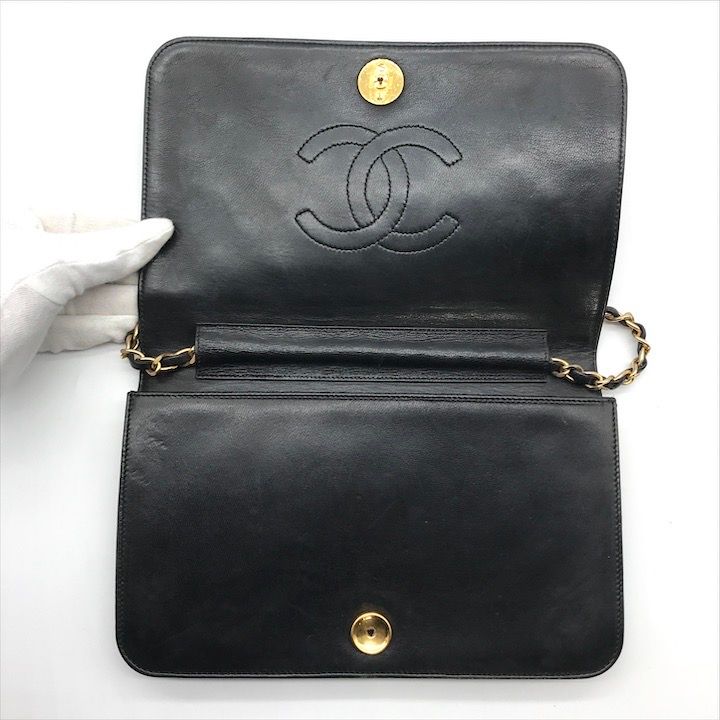 Chanel Quilted Lambskin CC Logo Push Lock Chain Shoulder Bag Black — view 7
