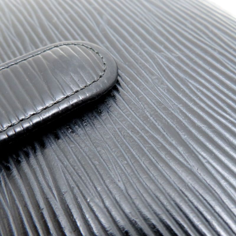 Louis Vuitton Bifold Wallet — view 8