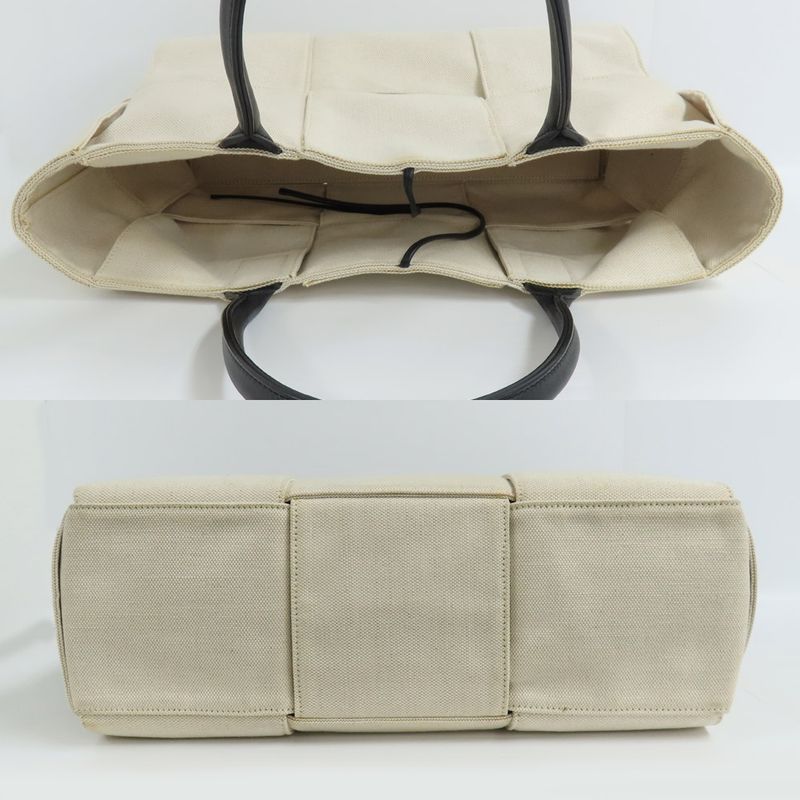 Bottega Veneta Arco Medium Tote Bag Intrecciato Beige White Canvas — view 4
