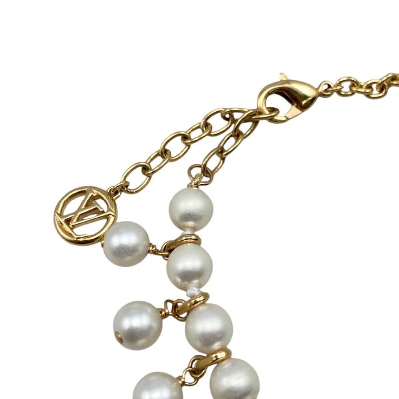 Louis Vuitton Bracelet Pearl River M1685 a Monogram Flower Logo White — view 8
