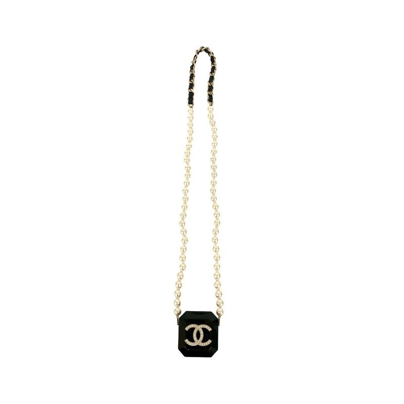Chanel Airpodspro Necklace Case Chain Lambskin Faux 21BA — view 4