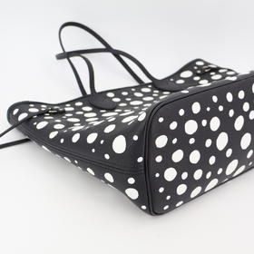 Louis Vuitton Yayoi Kusama Neverfull MM Monogram Empreinte Infinity Dot — view 3