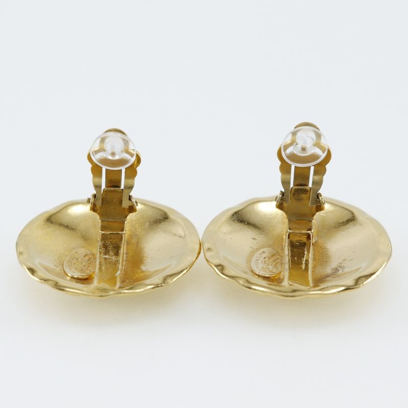 Chanel Coco Mark Quilted Vintage Gold Plated 23 41.9 g Earrings — view 5