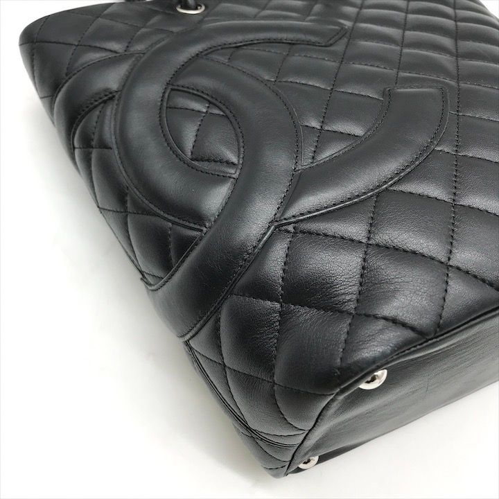 Chanel CC Logo Cambon Leather Tote Black — view 6