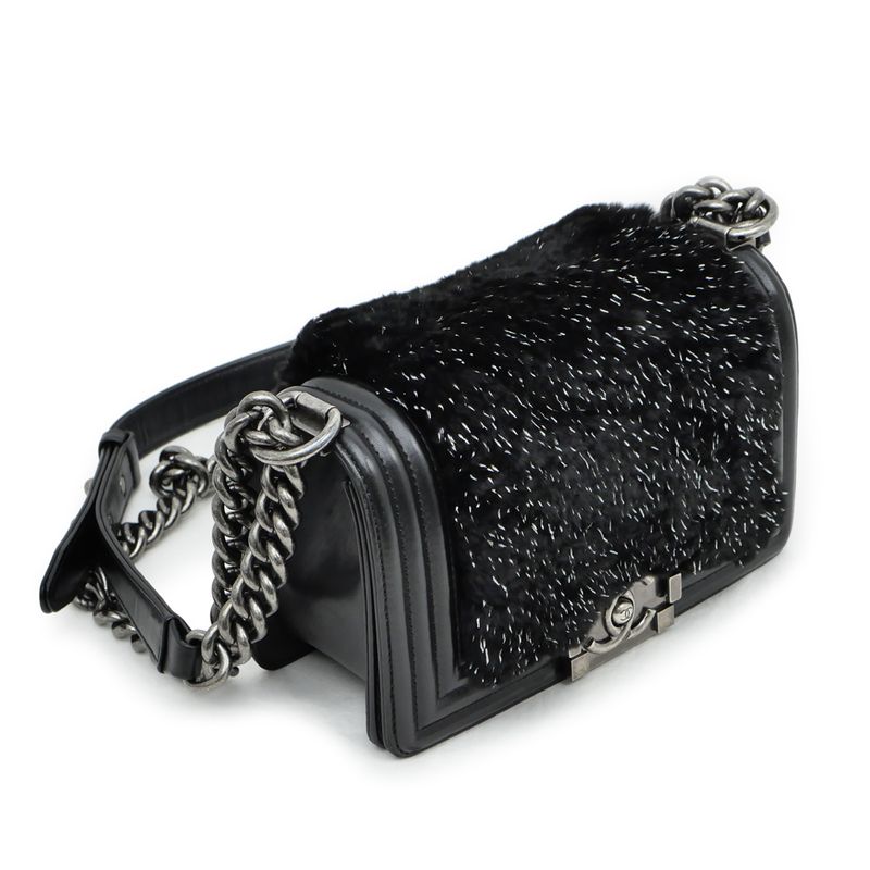 Chanel Chain Shoulder Bag Orirag Rabbit Fur Lamb Black — view 3