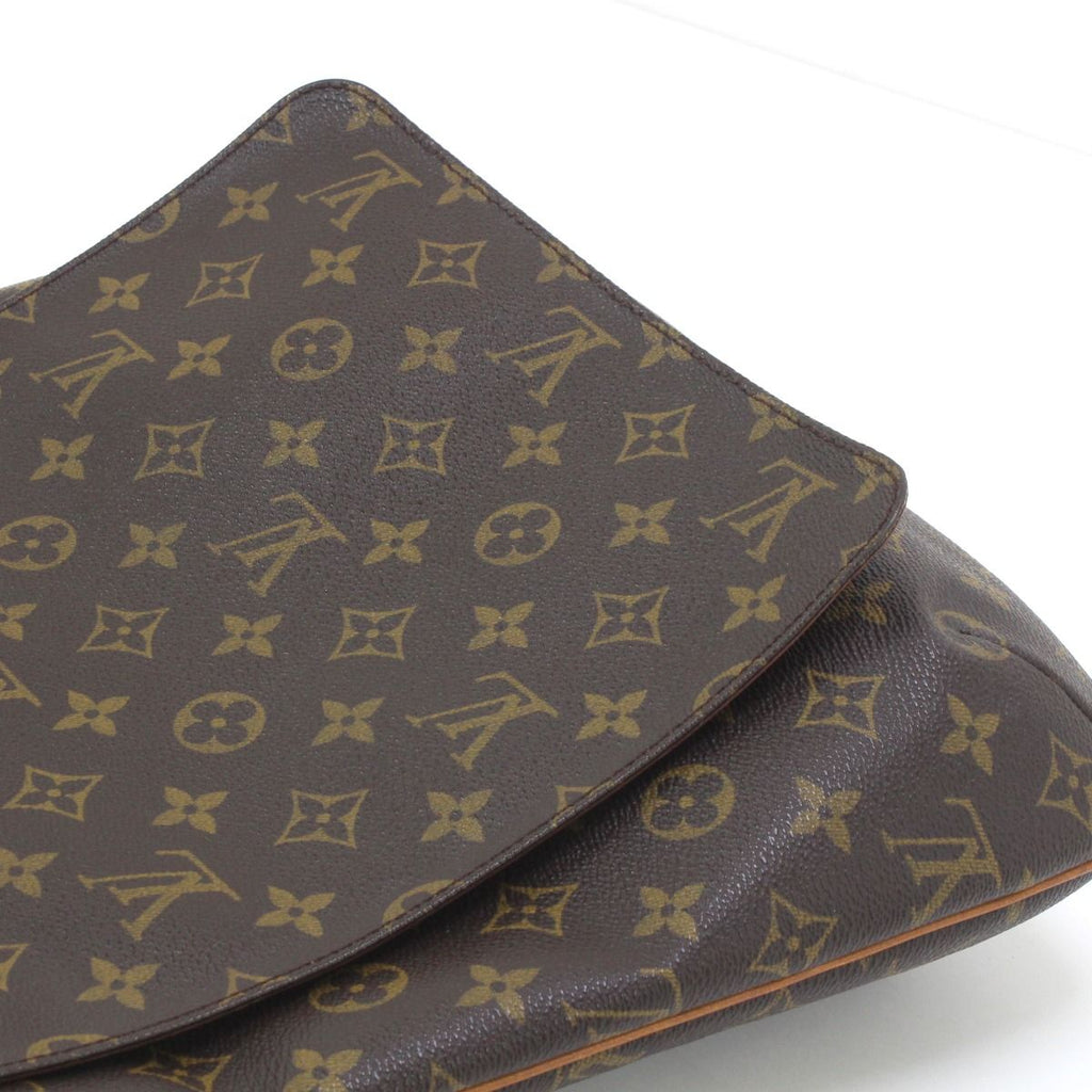 Louis Vuitton Monogram Musette Shoulder Bag — view 4