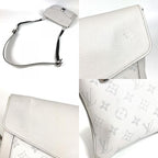 Louis Vuitton Shoulder Bag Flap Messenger Taiga Leather White — view 7