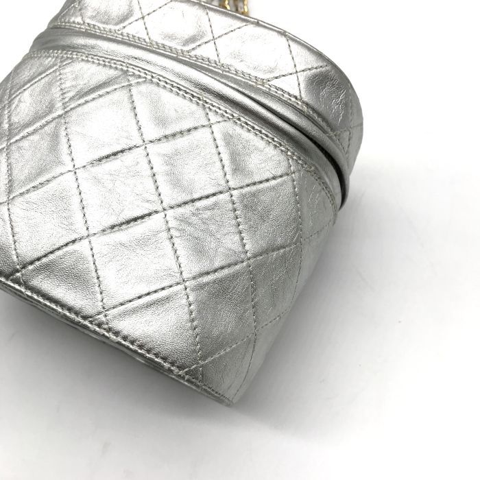 Chanel CC Logo Quilted Chain Shoulder Bag with Fringe Vanity Silver Leather — view 6