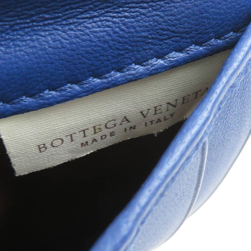 Bottega Veneta Bifold Wallet in Intrecciato — view 7