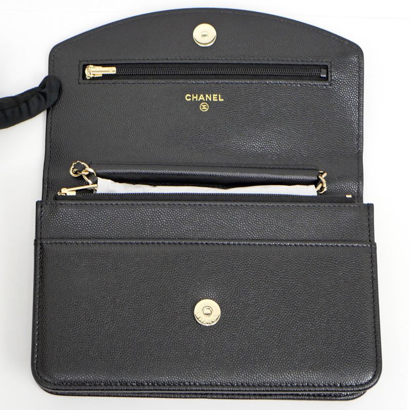 Chanel Chain Wallet Ap4653 Grained Shiny Calfskin Black Gold Hardware — view 5