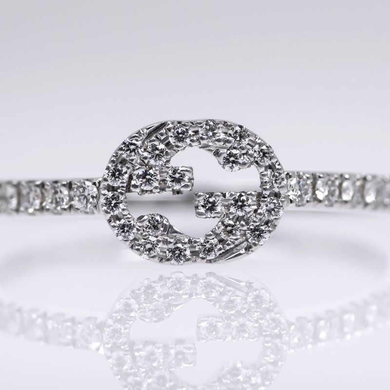 Gucci Interlocking GG Ring No 9 750 WG Full Eternity Diamond — view 9