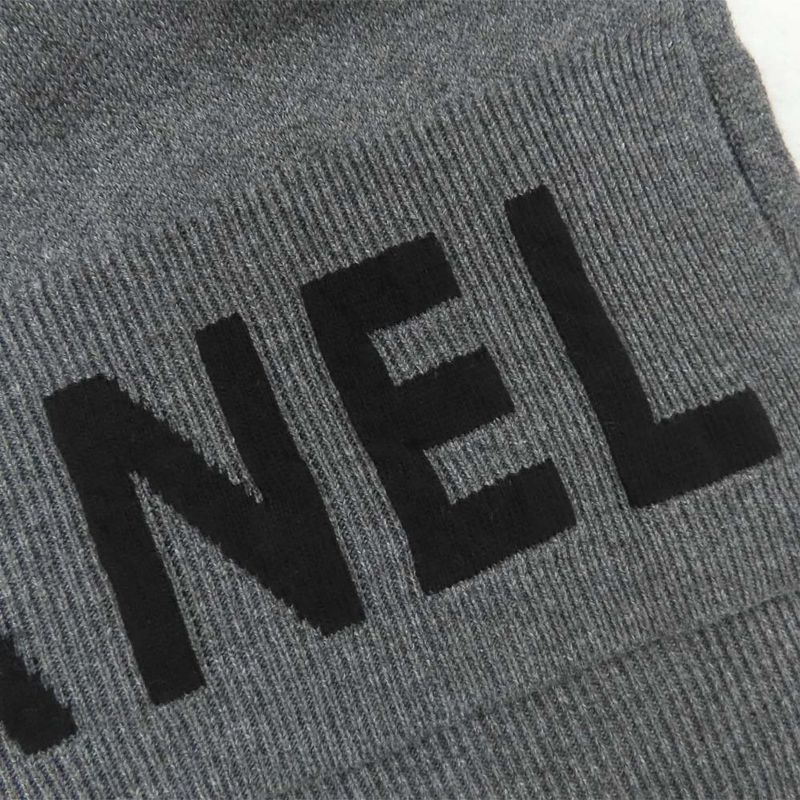 Chanel Shawl Aaa623 Gray Black 2025 Cruises Cashmere Logo Simple — view 5