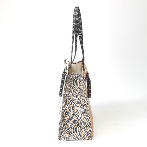 Louis Vuitton Monogram Jungle 2-Way On The Go GM Tote Bag — view 3